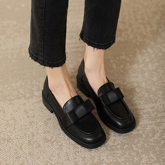 Accent Plain Leather Bow Faux Loafers