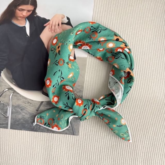 Print Scarf Floral Square