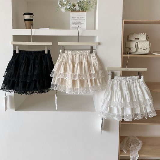 Tiered Mini Skirt with Lace Detail and Low-Rise Waist