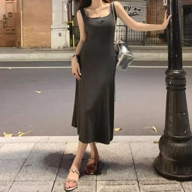 Sleeveless Scoop Neck Plain Midi Mermaid Dress