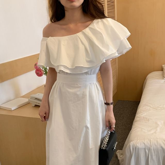 Ruffle Off Shoulder Short Sleeve A-Line Maxi Dress