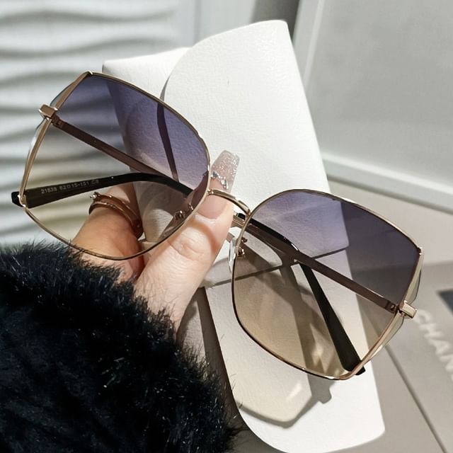 Oversized Sunglasses Square