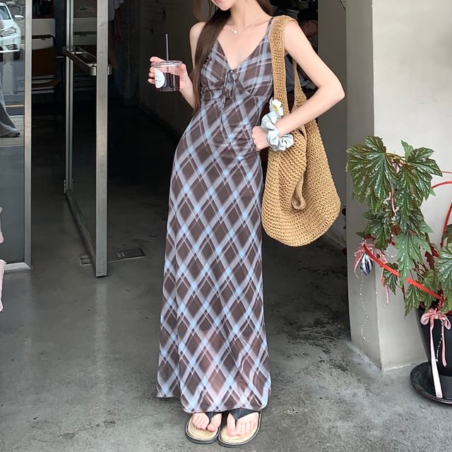 Spaghetti Strap V-Neck Plaid Bodycon Maxi Dress