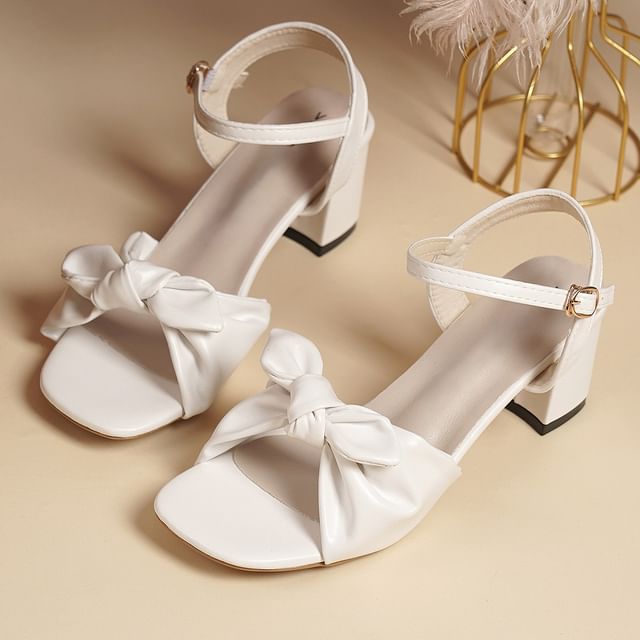 Block Heel Knot Accent Plain Sandals