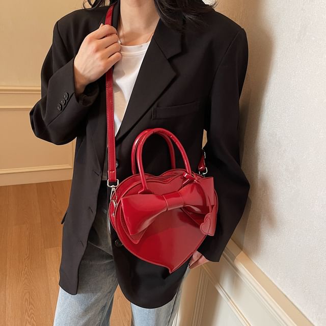 + Crossbody Charm Set: Shaped Heart Faux Bag Leather