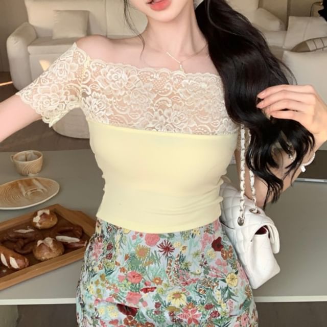 Floral Short-Sleeve Trim / Plain Lace Off-Shoulder Tee Rise High Mini Pencil Skirt