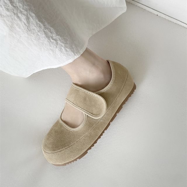 Plain Flats Strap Adhesive