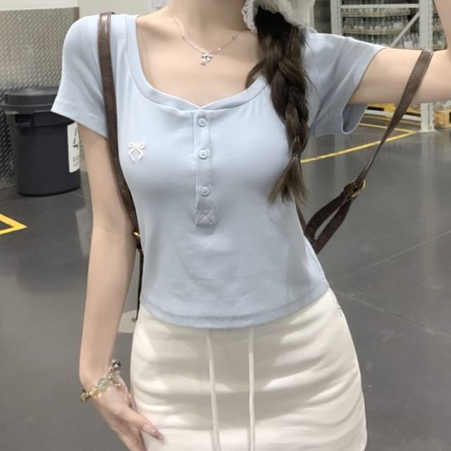 Bow Embroidered Short-Sleeve Slim Fit Scoop Crop Neck T-Shirt