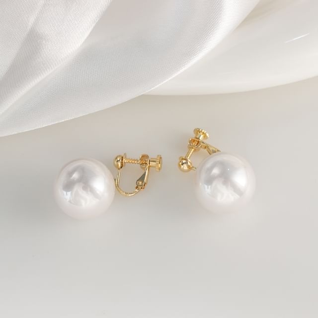 / Pearl Clip-On Faux Earring Drop
