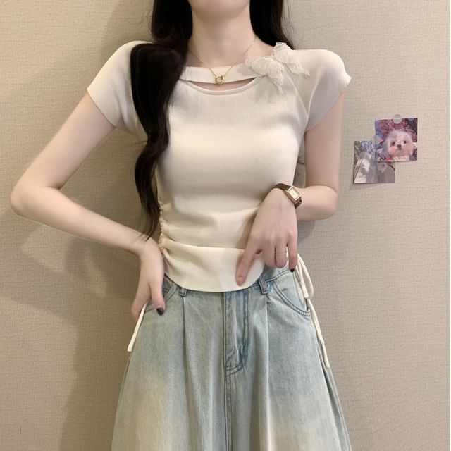 Accent Butterfly Tee Plain Short-Sleeve