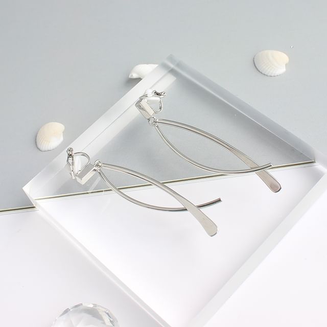 Clip-On Bar Earring / Dangle