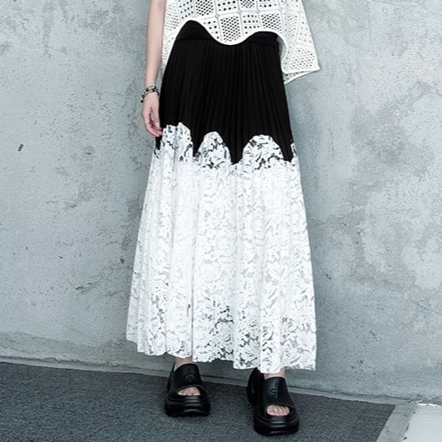 Pleated Maxi A-Line Skirt with Lace Panel and High Waist