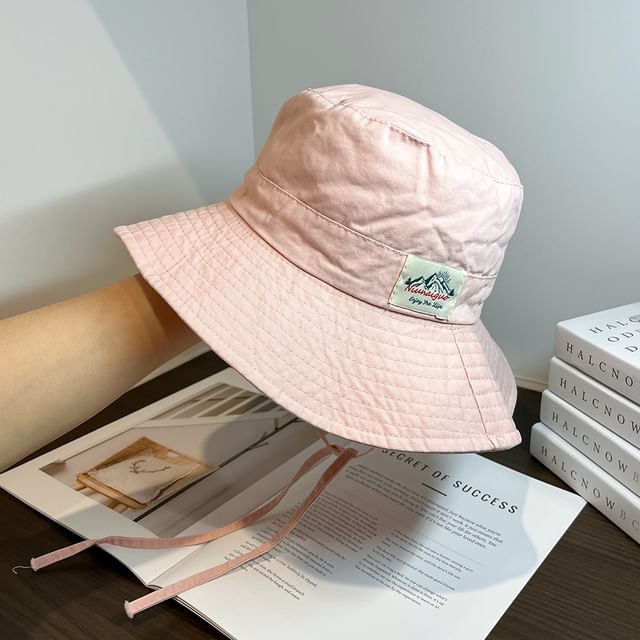 Hat Bucket Lettering