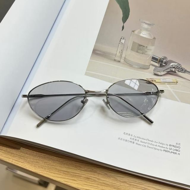 Oval Frame Sunglasses Metal