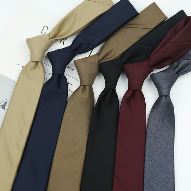 Plain Tie