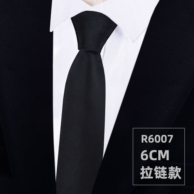Silky Plain Tie