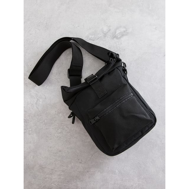 Canvas Plain Shoulder Bag in 5 Colors