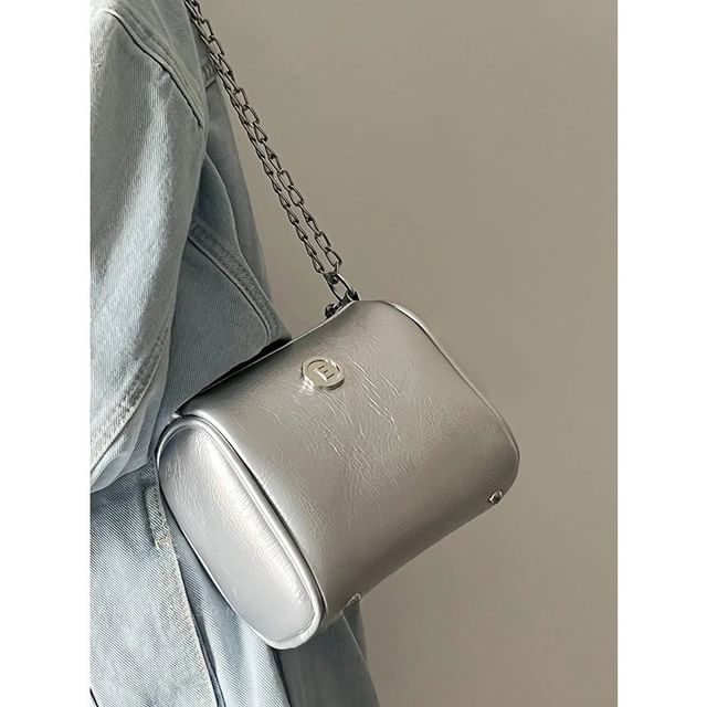 Chain Strap Faux Leather Shoulder Bag
