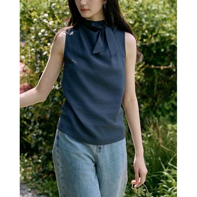 Plain Mock Blouse Neck Sleeveless