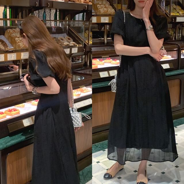 Ribbed Puff Short-Sleeve Round Neck Maxi A-Line Dress