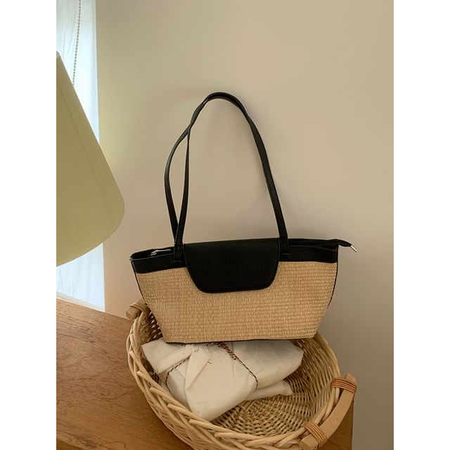 Straw Flap Shoulder Bag