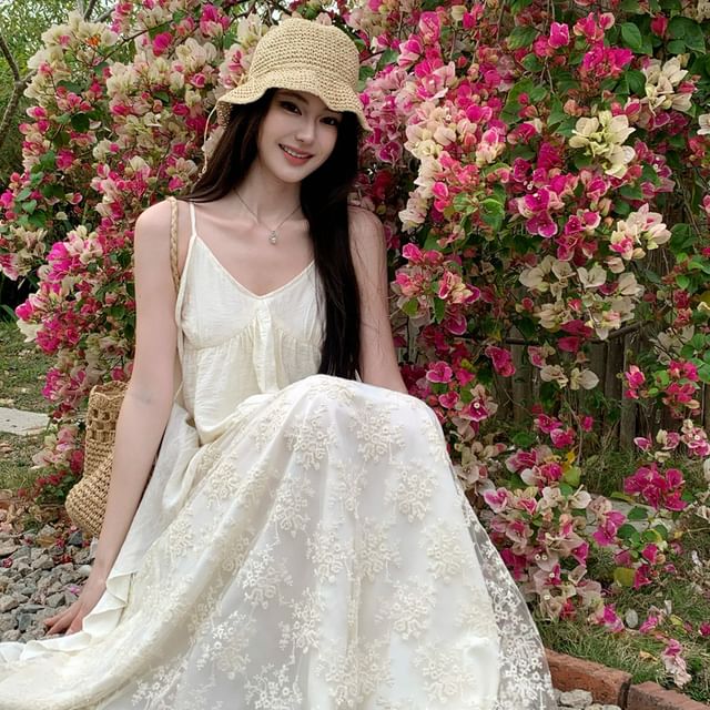V-Neck Lace Maxi A-Line Dress with Spaghetti Straps