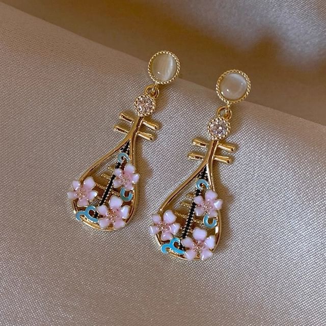 Enamel Pipa Earring Floral Drop