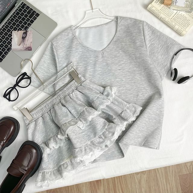 Short-Sleeve V-Neck Slit Tee & Elastic Waist Lace Trim Tiered Mini Skirt