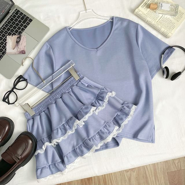 Short-Sleeve V-Neck Slit Tee & Elastic Waist Lace Trim Tiered Mini Skirt
