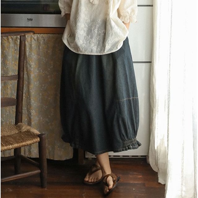 Elbow-Sleeve Round Neck Lace Trim Blouse & High Rise Denim Midi Skirt