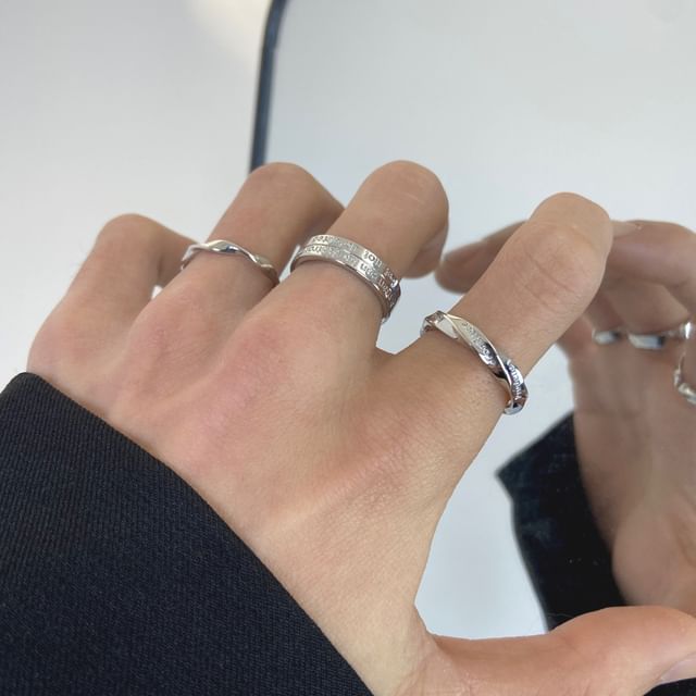 Silver Band Ring