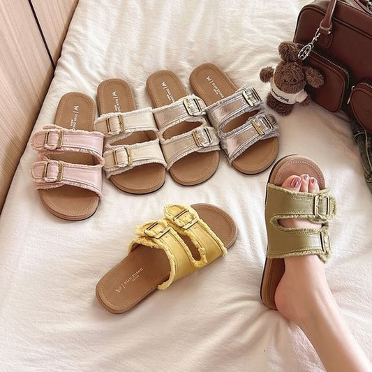 Plain Sandals Buckled Slide
