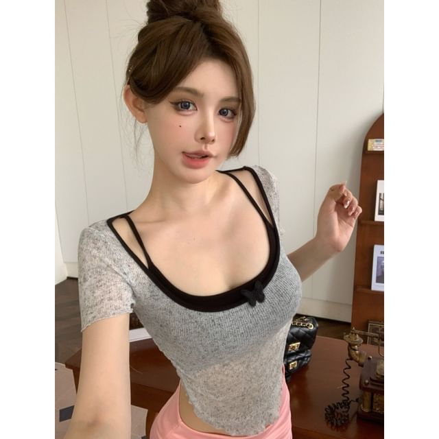 + Square Top Camisole Short-Sleeve Set: Neck