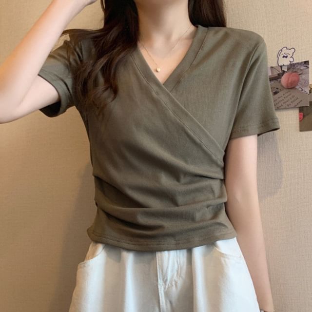 Plain Sleeveless V-Neck Wrap-Style Gathered Tee