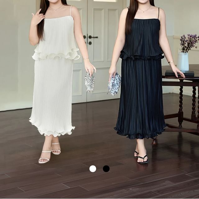 Plain Cami Top / High-Waisted Maxi Skirt