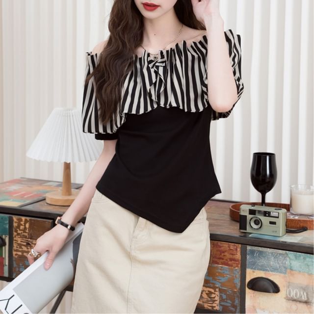 Striped Paneled Asymmetric Crew-Neck Short-Sleeved Slim-Fit Tee