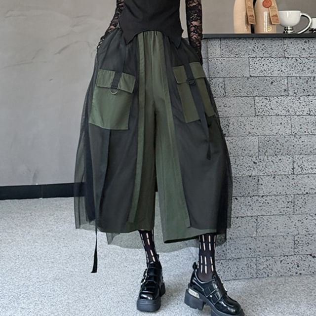 Elastic Waist Buckled Mesh Overlay Cropped Wide Leg Cargo Pants