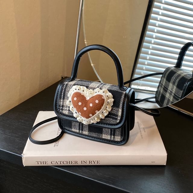 Handle Plaid Applique Flap Heart Crossbody Bag Top