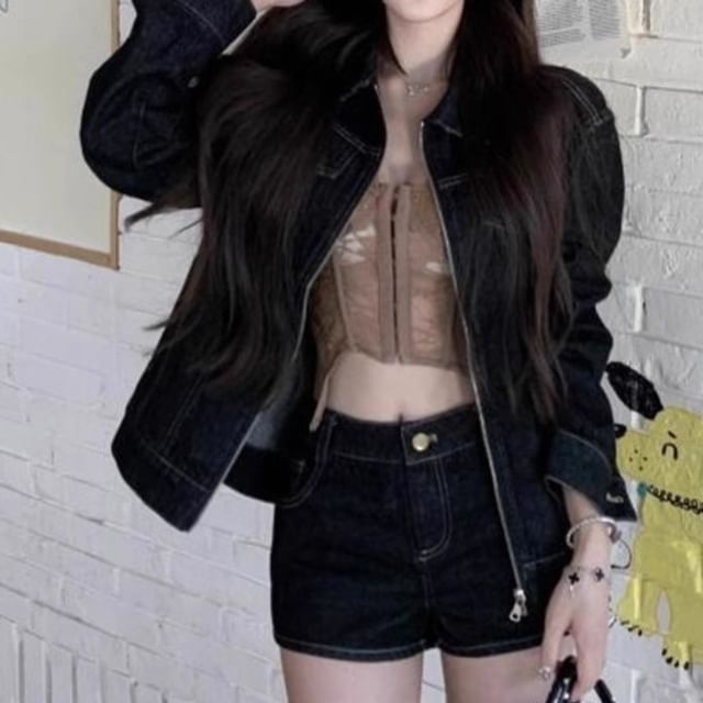 Collar Denim Zip Jacket / High Waist Denim Shorts