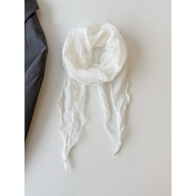 Panel Lettuce Edge Lace Scarf