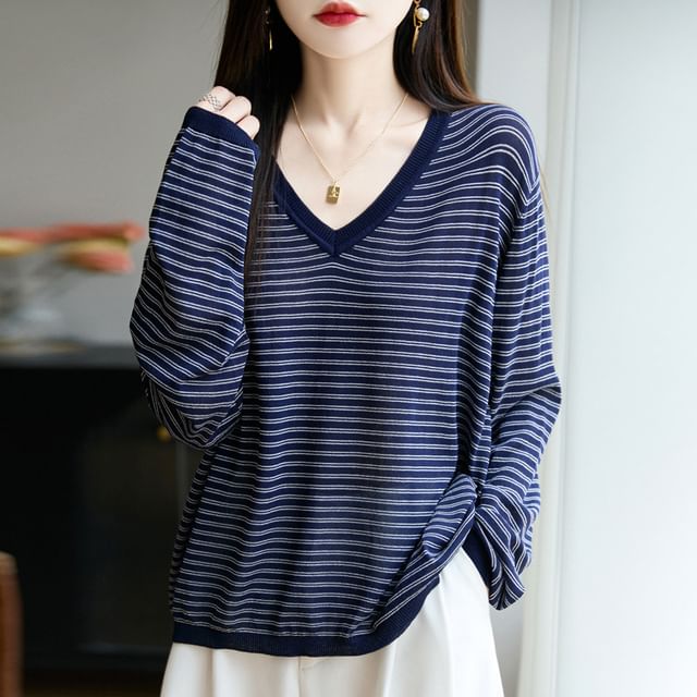 Striped V-Neck Long-Sleeved T-Shirt