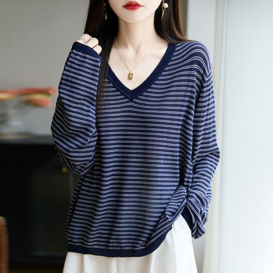 Striped V-Neck Long-Sleeved T-Shirt