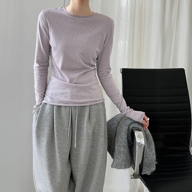 Round-Neck Long-Sleeved Slim-Fit Tee
