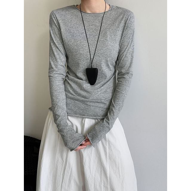 Round-Neck Long-Sleeved Slim-Fit Tee