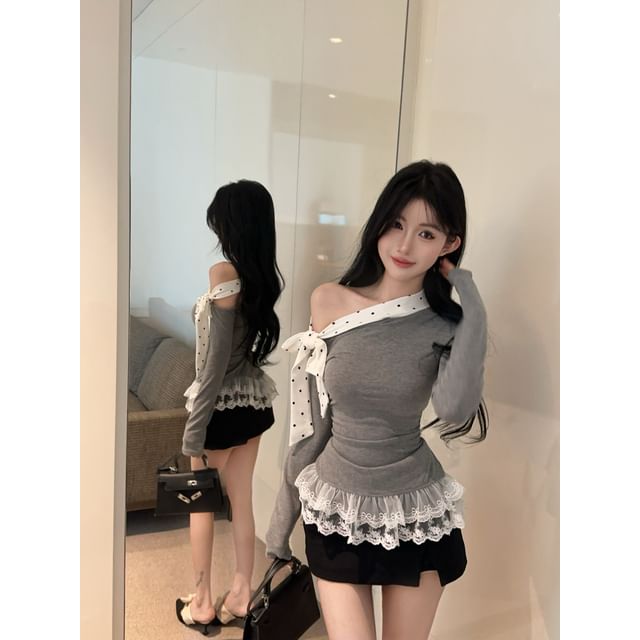 Off-Shoulder Asymmetric Lace-Trim Long-Sleeved Tee