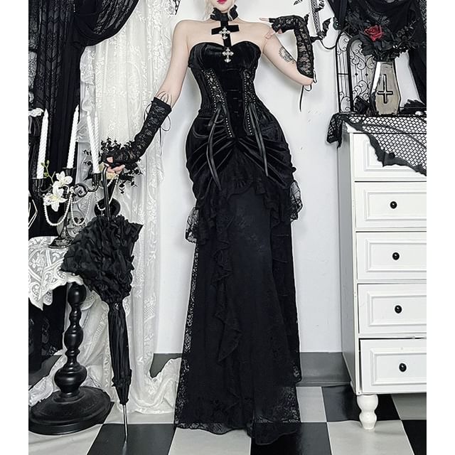 Halter Neck Lace Bustier & High Waist Maxi A-Line Skirt