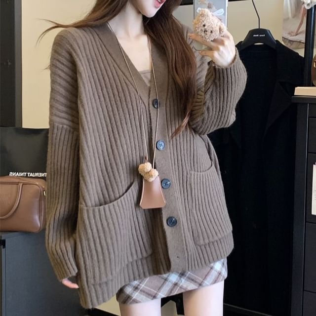 Ribbed Knit V-Neck Cardigan