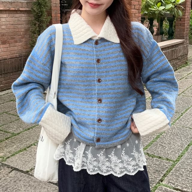 Contrast Trim Collar Cardigan