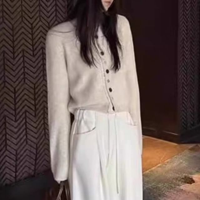 Ruffled Crew Neck Plain Knit Cardigan