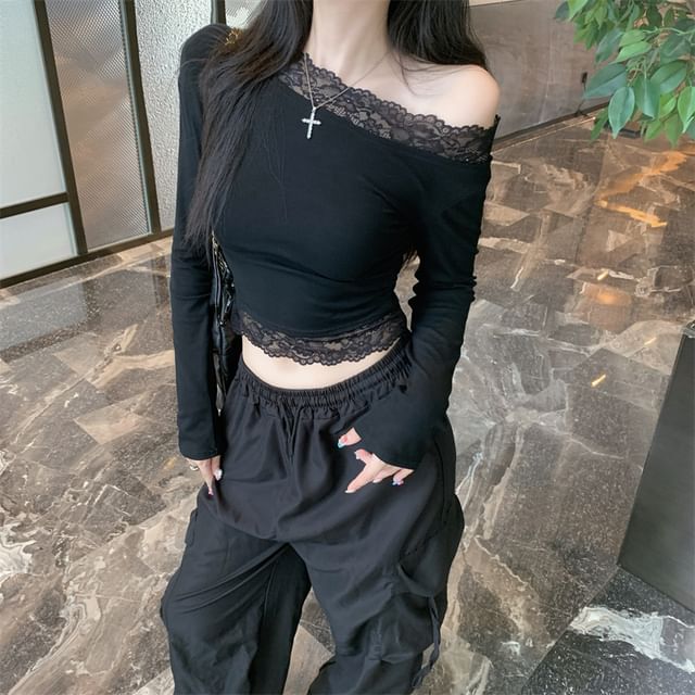 Off-Shoulder Lace-Trim Cropped Slim-Fit Long-Sleeve Tee